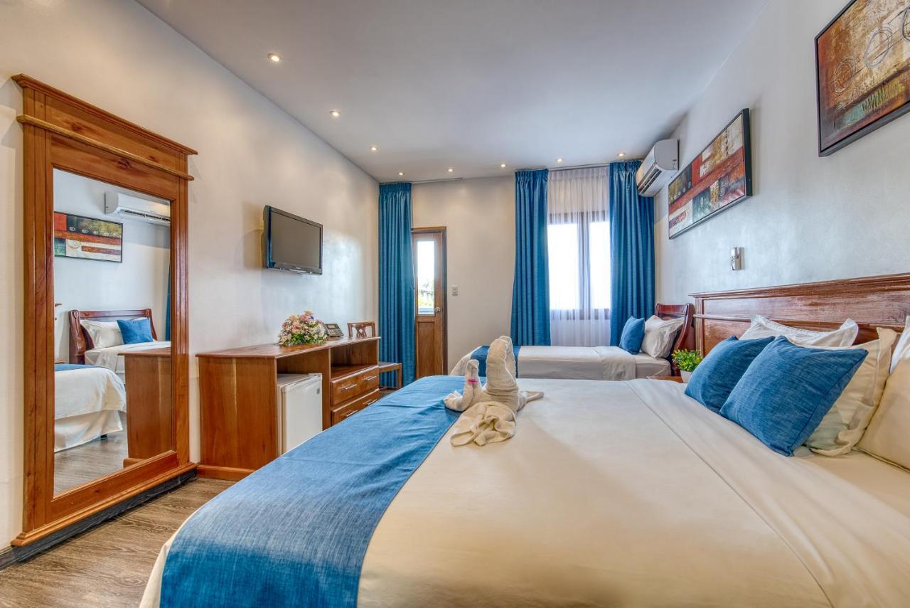 Swans Cay Hotel بوكاس تاون المظهر الخارجي الصورة