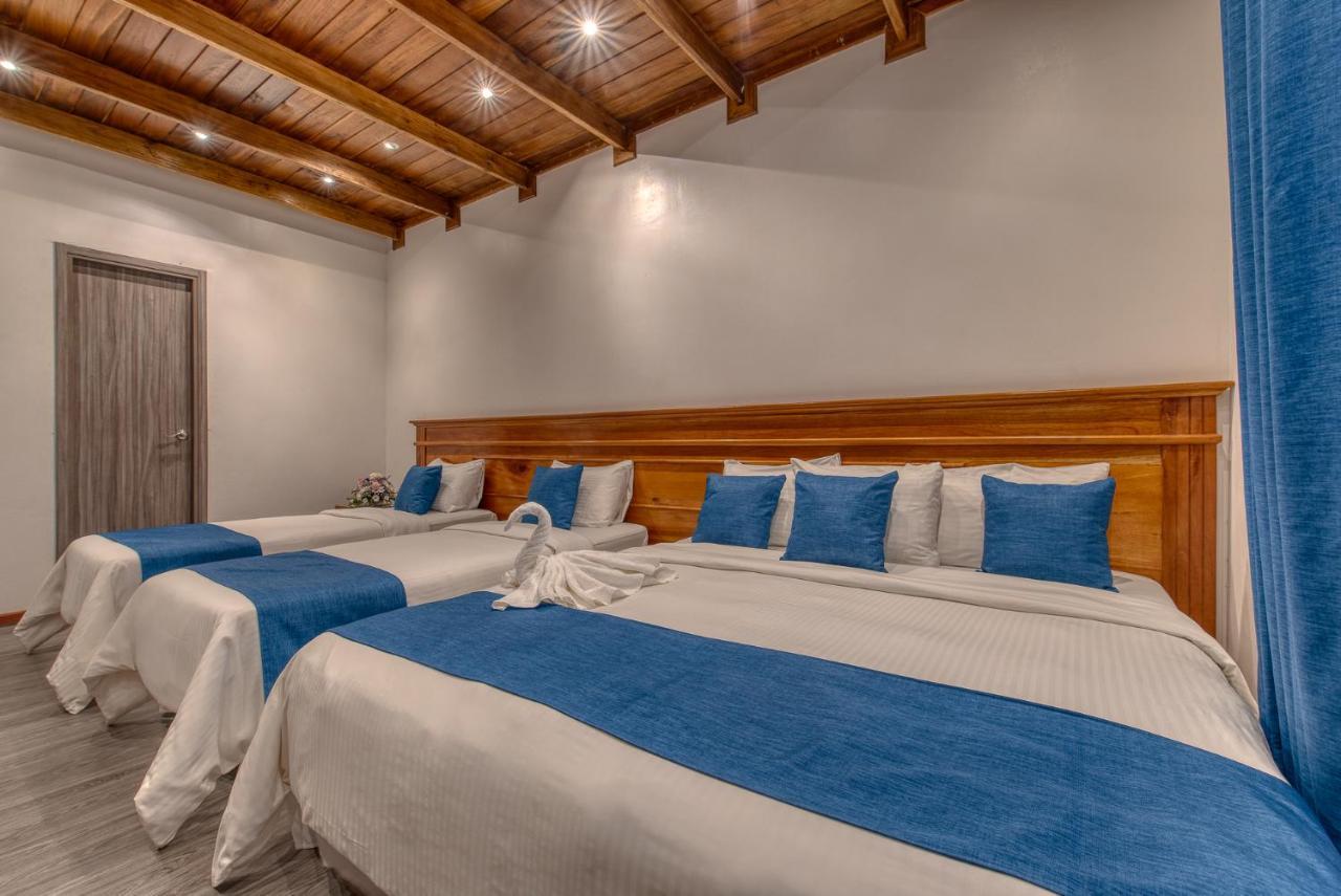 Swans Cay Hotel بوكاس تاون المظهر الخارجي الصورة