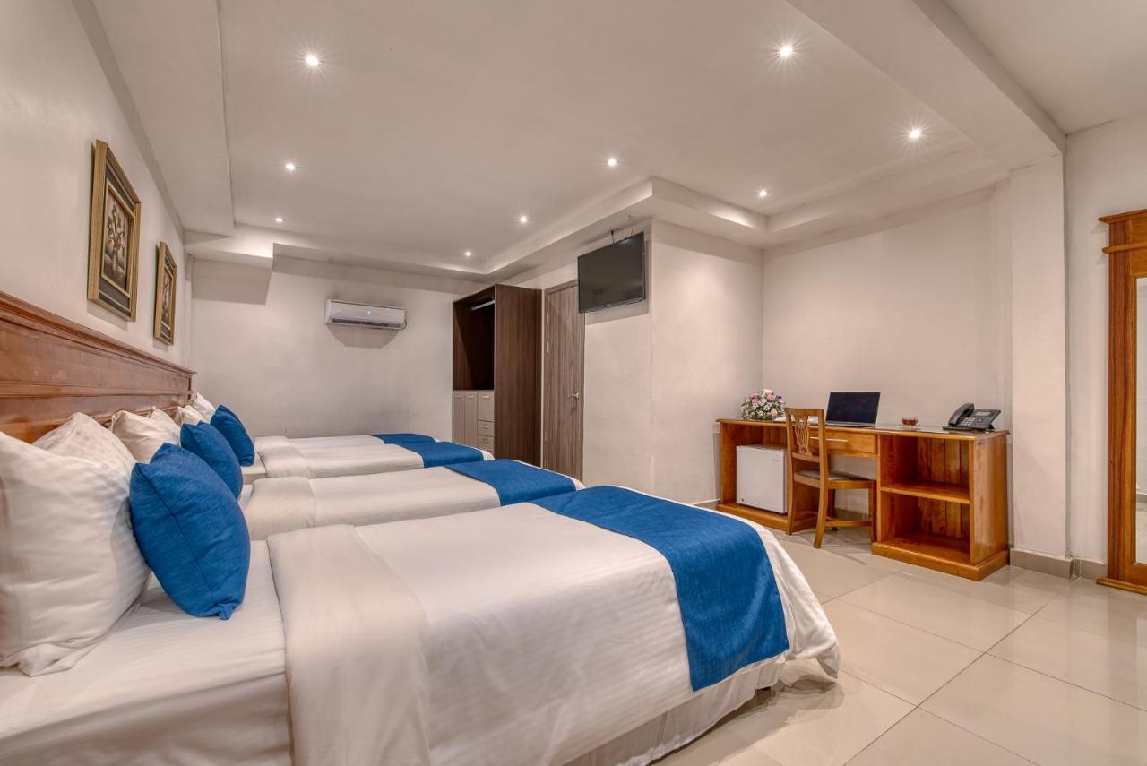 Swans Cay Hotel بوكاس تاون المظهر الخارجي الصورة