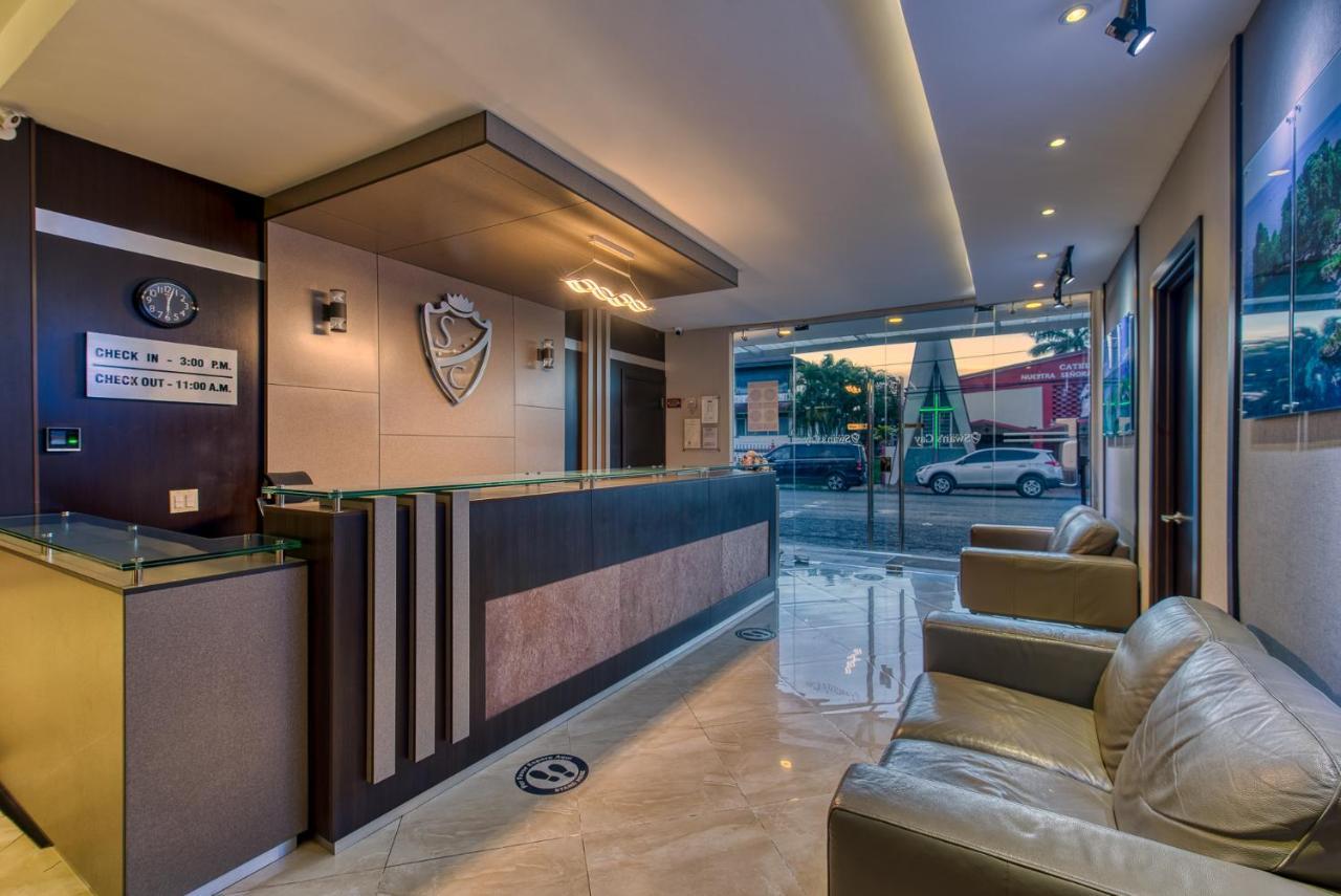 Swans Cay Hotel بوكاس تاون المظهر الخارجي الصورة